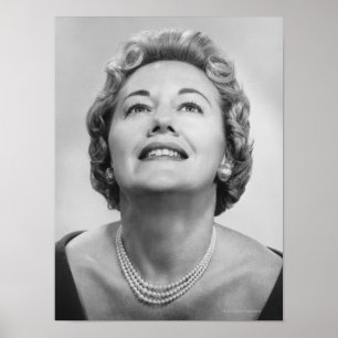 Vrouw kijkt omhoog poster