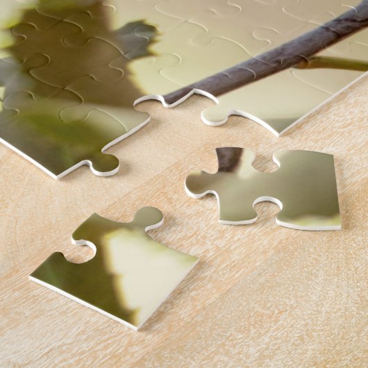 Vrouw kolibrie in haar nest legpuzzel (Zijkant)