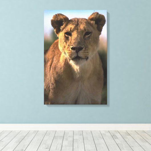 Vrouw Leeuwin Koningin van het Oerwoud Canvas Afdruk (Insitu (Houten vloer))