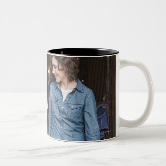 Vrouw leidpaard tweekleurige koffiemok (Rechts)