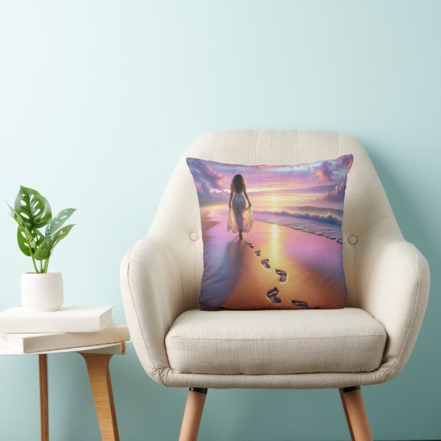 Vrouw loopt een strand bij zonsondergang kussen (Stoel)