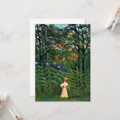 Vrouw loopt in een exotisch bos kaart (Voorkant / Achterkant in situ)