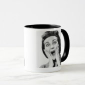 Vrouw maakt gezicht mok (Voorkant rechts)