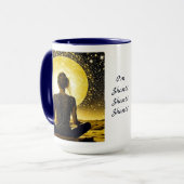 Vrouw Meditatie Om Shanti Shanti Mok (Voorkant links)