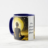 Vrouw Meditatie Om Shanti Shanti Mok (Voorkant links)