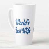 Vrouw met blauwe tekst latte mok (Linkerhoek)