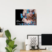 VROUW MET BLAUWE VLINDER POSTER (Thuiskantoor)