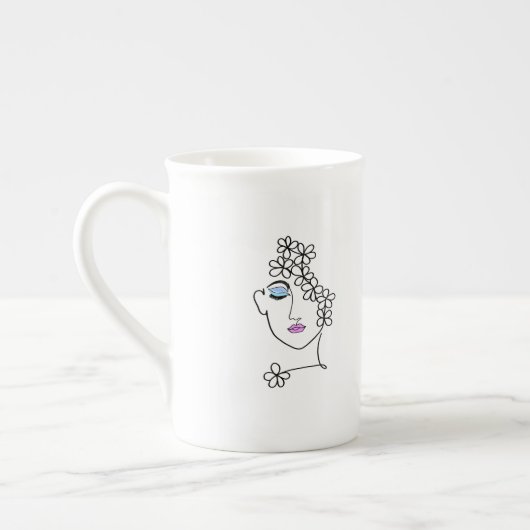 Vrouw met Bloemen Line Art Porselein Kop (Links)