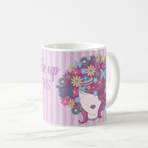 Vrouw met Bloemenhaar Paarse Quote Koffiemok