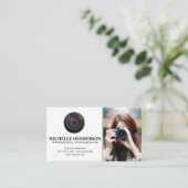 Vrouw met camera maakt foto visitekaartje (Staand voorkant)