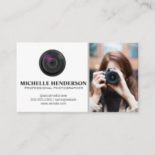 Vrouw met camera maakt foto visitekaartje