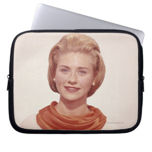 Vrouw met carf laptop sleeve