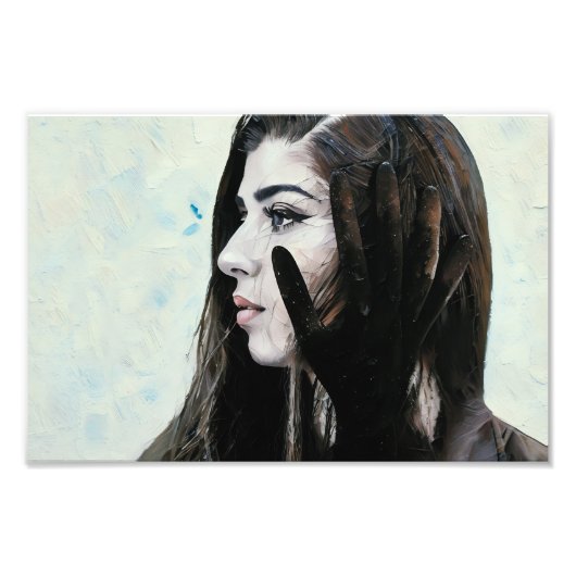 Vrouw met een mysterieuze zwarte handbedekking foto afdruk (Voorkant)