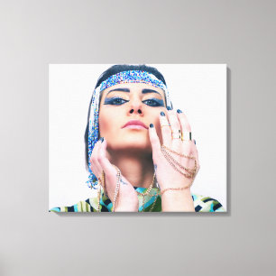Vrouw met Egyptische uitstraling Canvas Afdruk