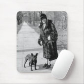 Vrouw met Franse Bulldog, 1920 Muismat (Met muis)