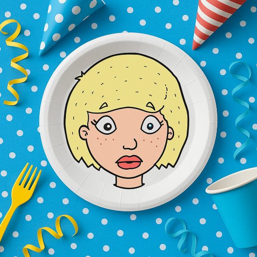 Vrouw met geel haar papieren bordje