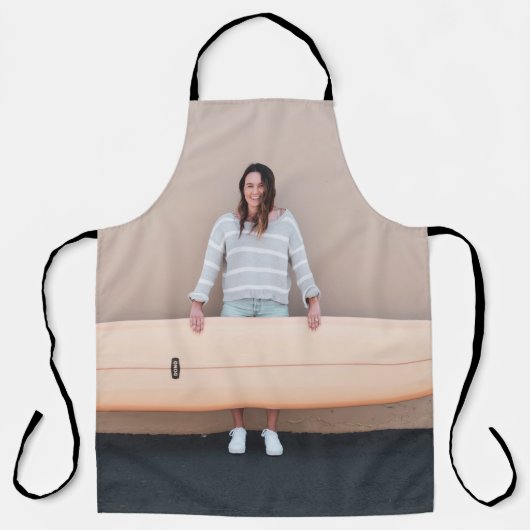 Vrouw met grijze en witte strepe langsnuifjes schort (Voorkant)