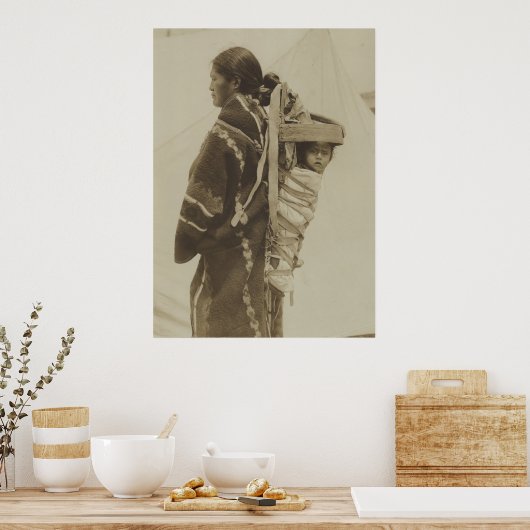 Vrouw met haar kind in een kradleboard poster (Keuken)