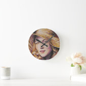 Vrouw met pet ronde klok (Huis)