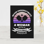 Vrouw met Pickleball Paddle Funny Gift Kaart (Gele Bloem)