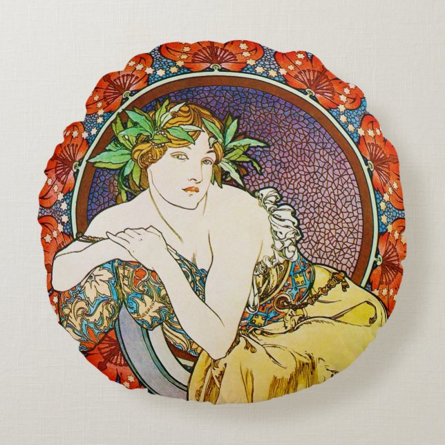 Vrouw met Poppy, Alphonse Mucha Sierkussen Rond Kussen (Voorkant)