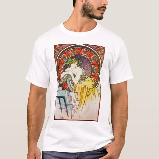 Vrouw met Poppy, Mucha T-shirt (Voorkant)