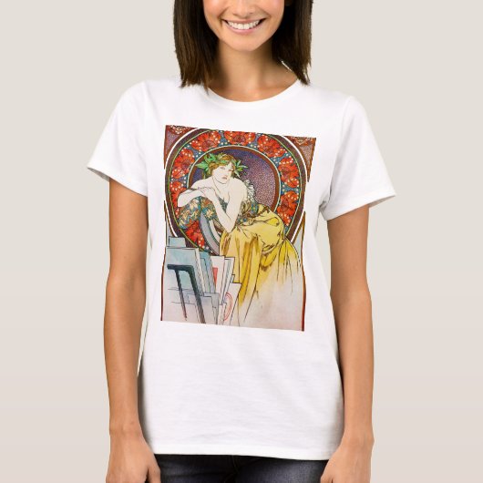 Vrouw met Poppy, Mucha T-shirt (Voorkant)