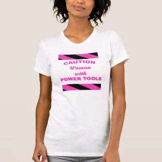 Vrouw met Power Tools T-shirt