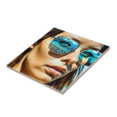  vrouw met reflectie van strandzonnebril tegeltje (Zijkant)