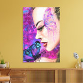 Vrouw met vlinder canvas print (Insitu (Woonkamer))