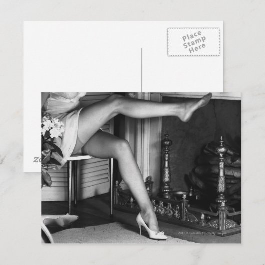 Vrouw met vuurhaard B&W Briefkaart (Voorkant / Achterkant)