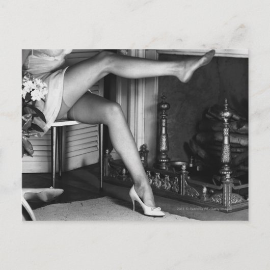 Vrouw met vuurhaard B&W Briefkaart (Voorkant)