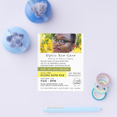 Vrouw Model, Opticien, Technical Practitioner Flyer (Enkel)