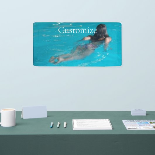 Vrouw model zwemmen Thunder_Cove Spandoek (Beurs)