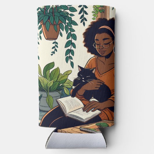 Vrouw Ontspannen met haar kat, boek en planten Seltzer Blikjeskoeler (Achterkant)