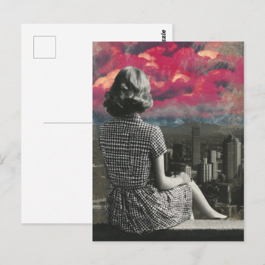 Vrouw op de top van de stad Roze Wolken Briefkaart (Voorkant / Achterkant)