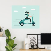 Vrouw op een scooter poster (Thuiskantoor)