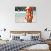 Vrouw op het strand canvas afdruk (Insitu (Slaapkamer))