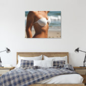 Vrouw op het strand canvas afdruk (Insitu (Slaapkamer))