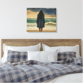 Vrouw op het strand die uitkijkt over zee canvas afdruk (Insitu (Slaapkamer))