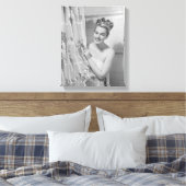 Vrouw opgepakt canvas afdruk (Insitu (Slaapkamer))