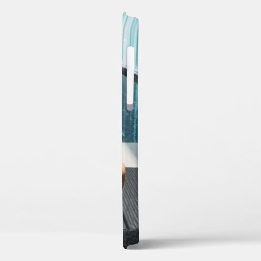 Vrouw over bruine chaistielounge Case-Mate iPhone case (Achterkant / Links)