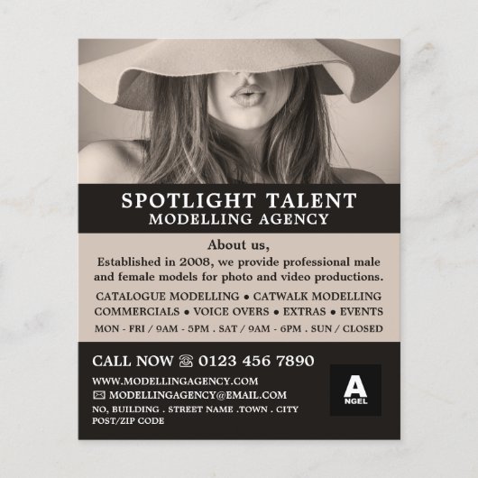 Vrouw Pet Model, modellenbureau, modelagent Flyer (Voorkant)