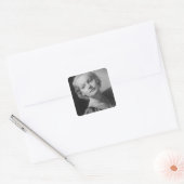 Vrouw Posing 2 Vierkante Sticker (Envelop)