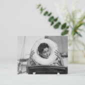 Vrouw Posing 3 Briefkaart (Staand voorkant)