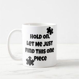 Vrouw puzzelstuk liefhebber hou nog even vast  koffiemok