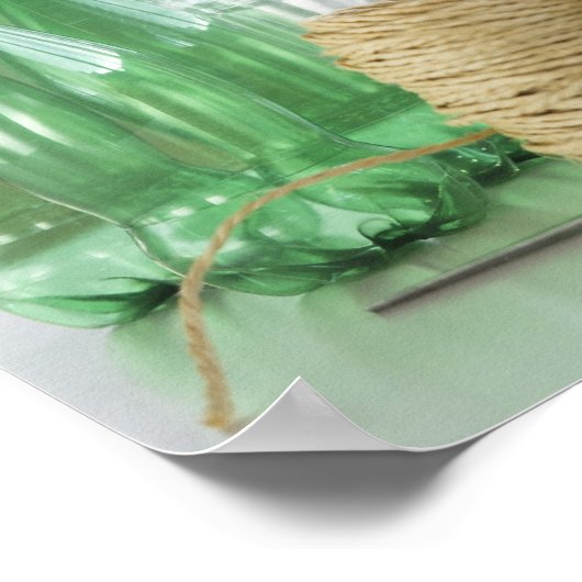 Vrouw: recycling van plastic flessen, blikken en b poster (Hoek)