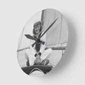 Vrouw Sailor Ronde Klok (Hoek)