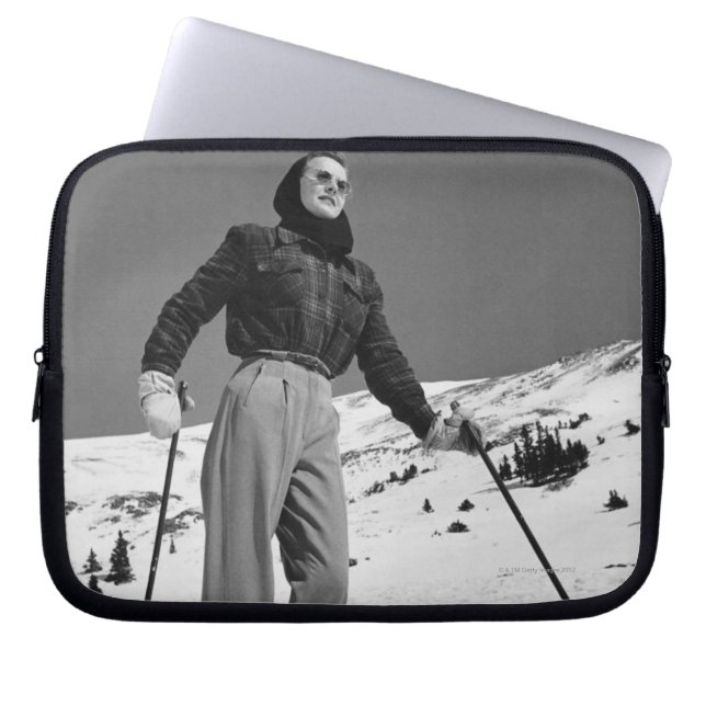 Vrouw Skier Laptop Sleeve (Voorkant)