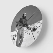 Vrouw Skier Ronde Klok (Hoek)